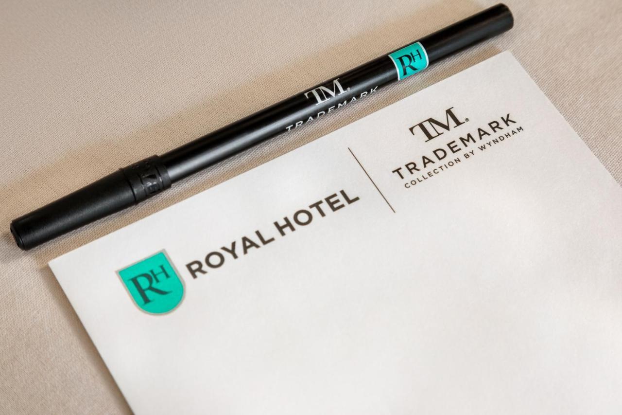 Royal Hotel Edmonton Airport Trademark Collection By Wyndham Ледук Экстерьер фото